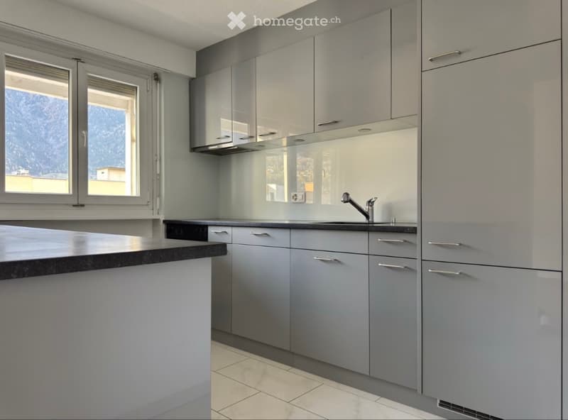 Rent a 4 Rooms Apartament in Naters (3)