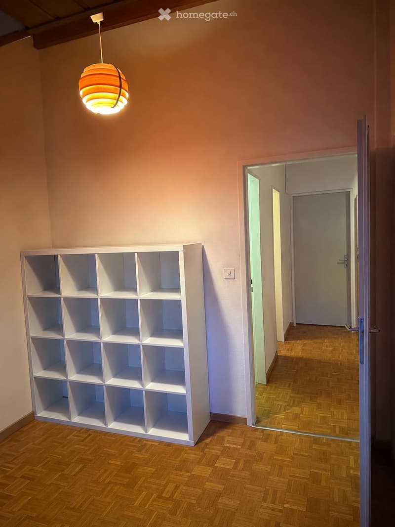 Chambre meublée vue lac dans grand appartement à Chexbres (2)