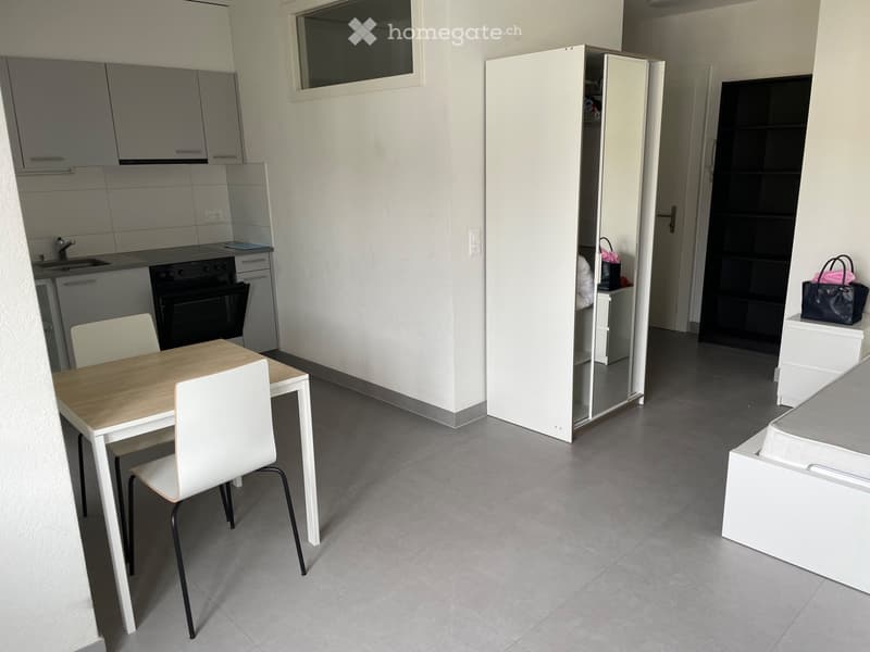 Beau studio meublé centre ville/CHUV (7)