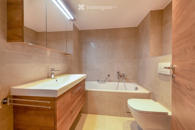 Magnifique appartement 4.5 p entièrement rénové à Veytaux (4)