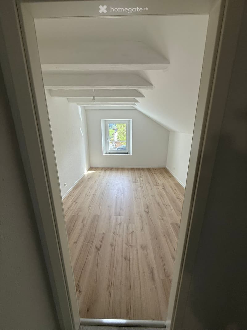 Appartement 4,5 pièces à louer à La Côte-aux-Fées- 1er étage (1)