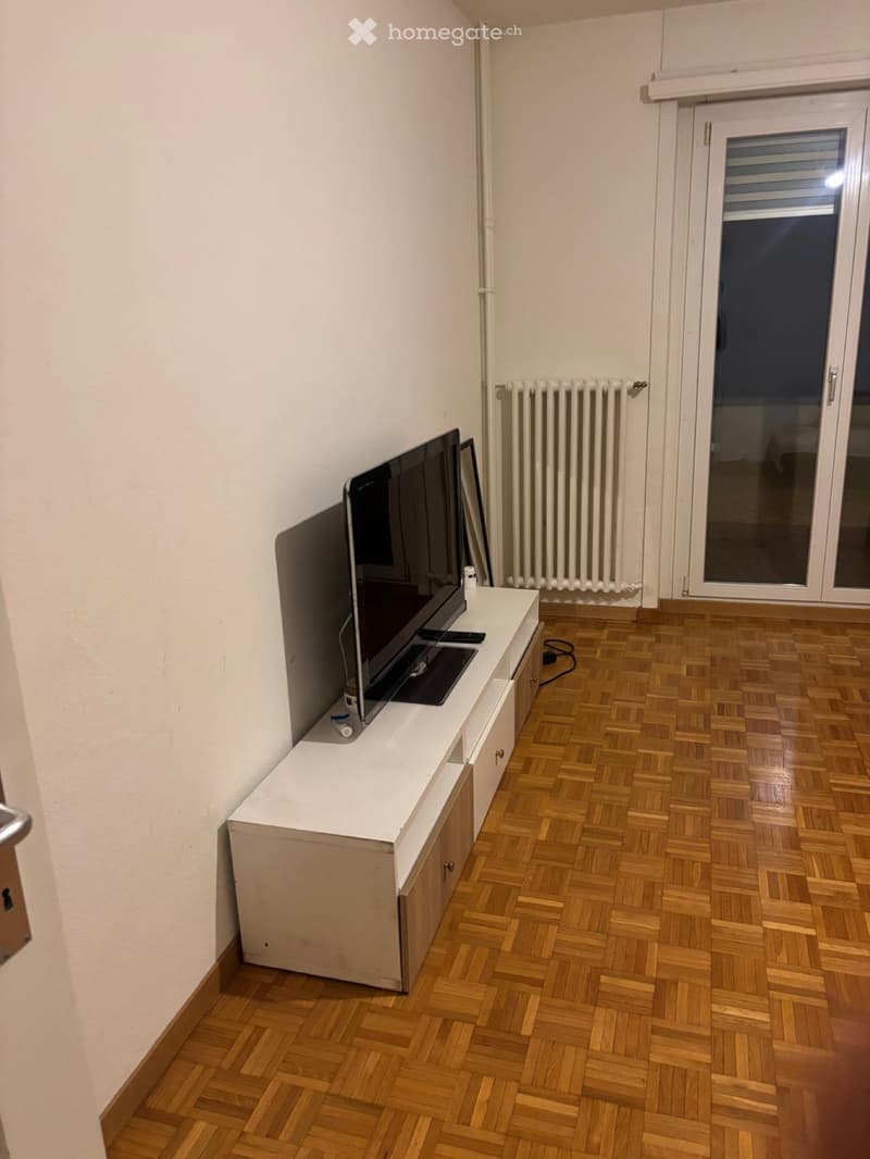 Appartement a loué avec place de parc (4)