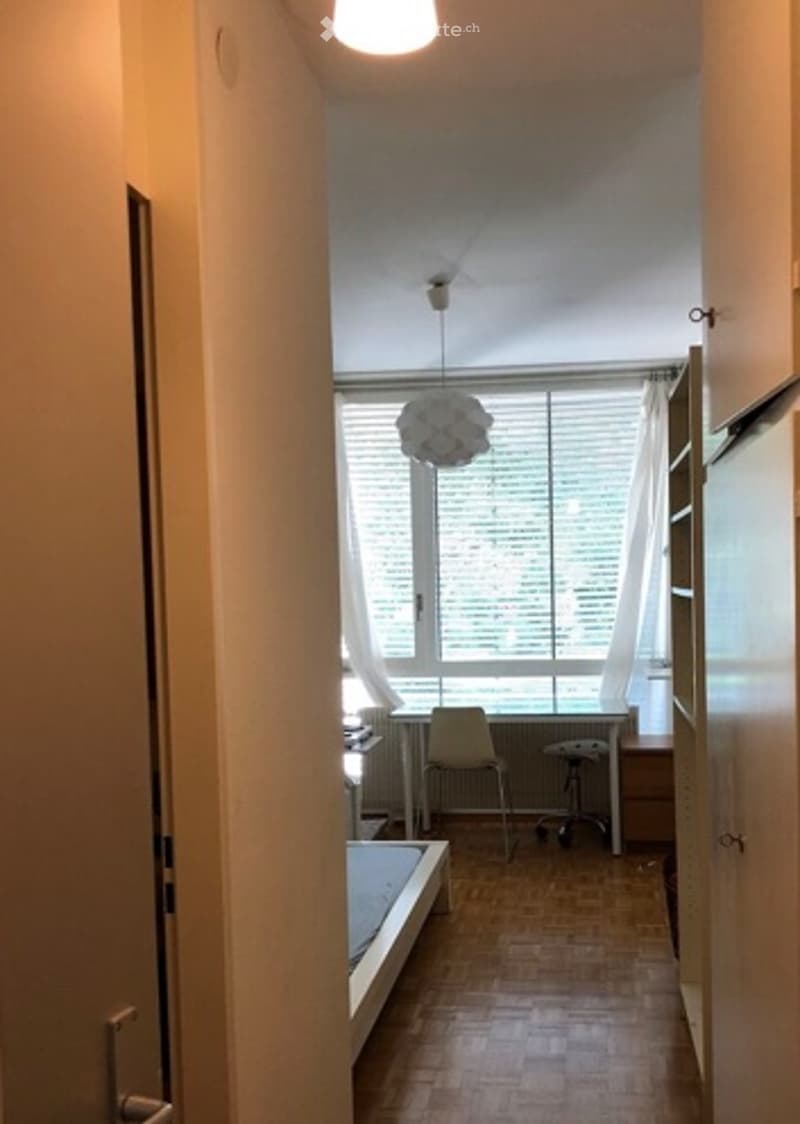 chambre indépendante à louer, lumineuse calme (2)