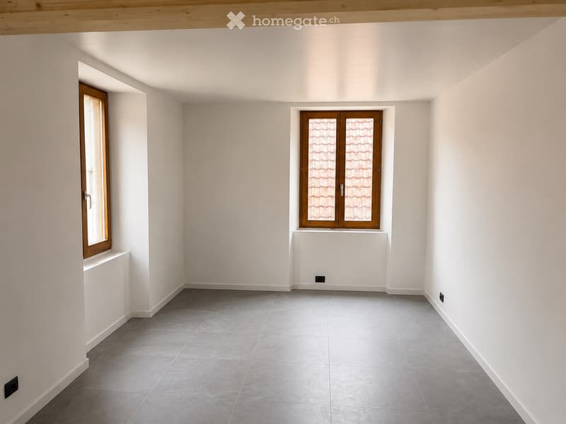 A louer à Buttes (NE) appartement de 5 pièces refait à neuf (2)