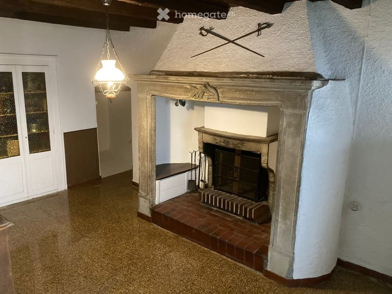 Maison / immeuble à restructurer (2)