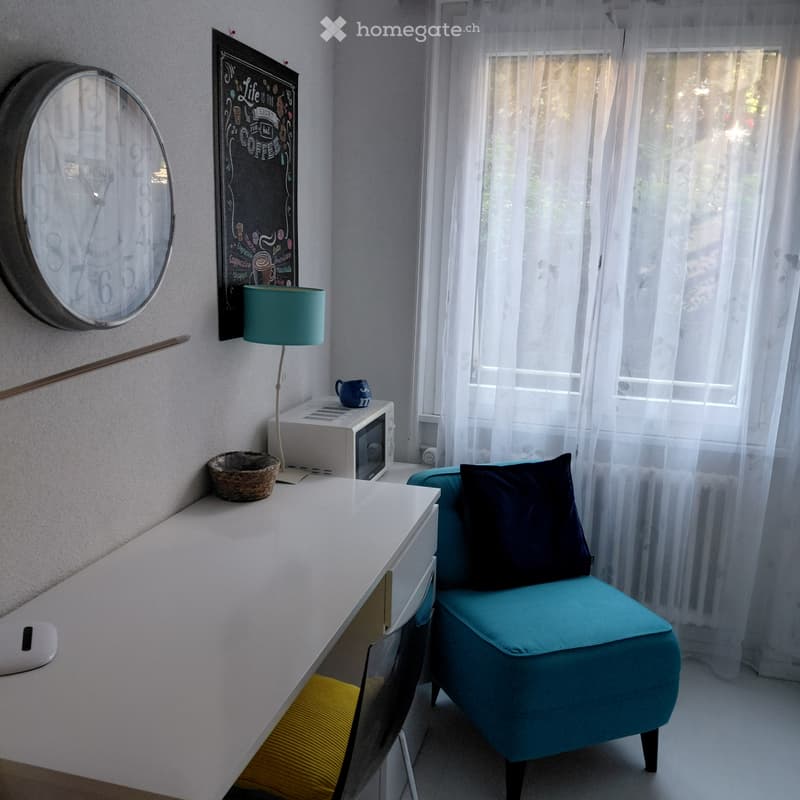 Chambre meublée avec literie (5)