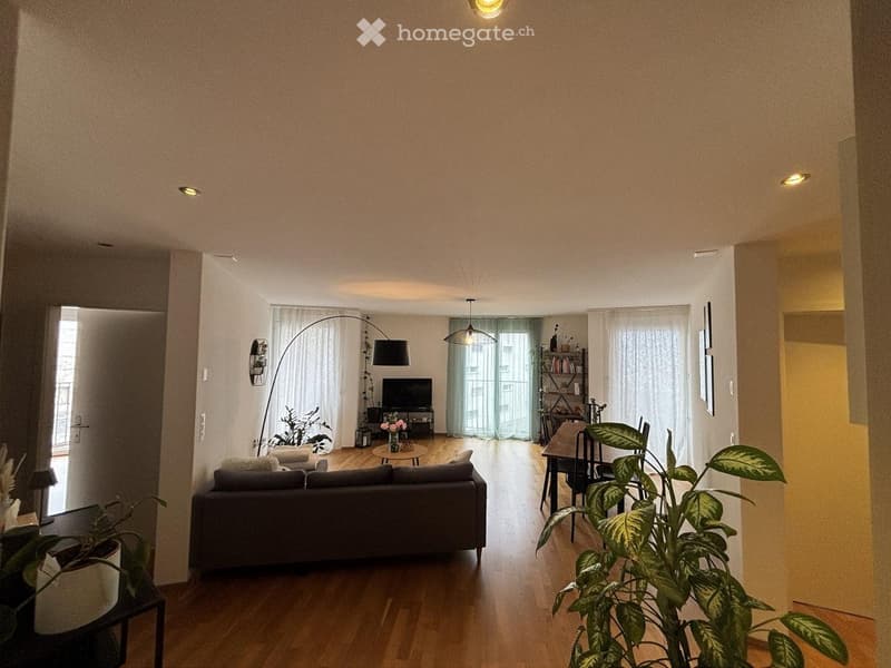 Charmante 3-Zimmer-Wohnung in Nidau (2)