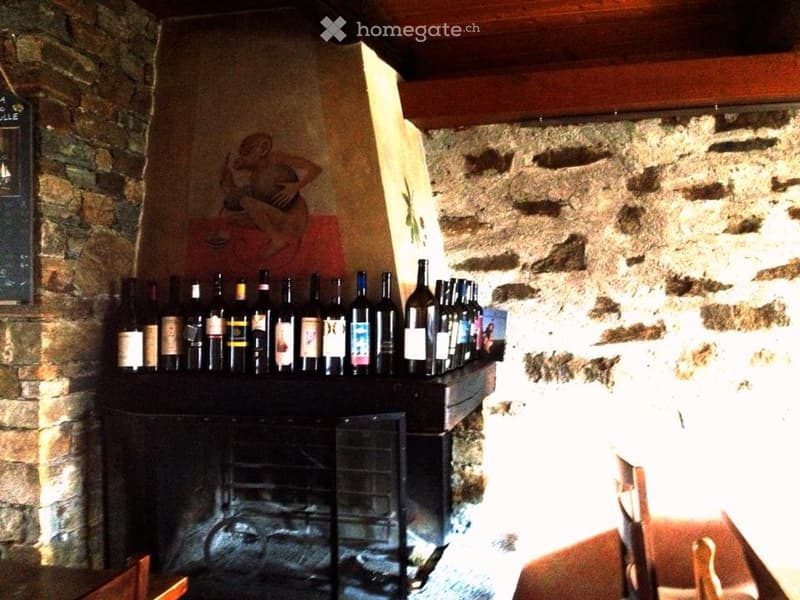 vendo CASA, 6 camere con Grotto e Giardino (2)