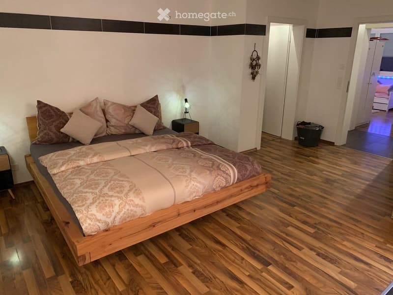 wunderschöne helle 5.5 Zimmer-Maisonettwohnung (3)