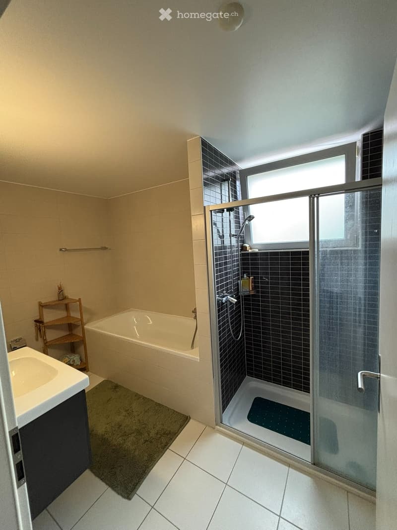 Appartement de 4.5 pièces avec grand balcon à Cornaux (2)