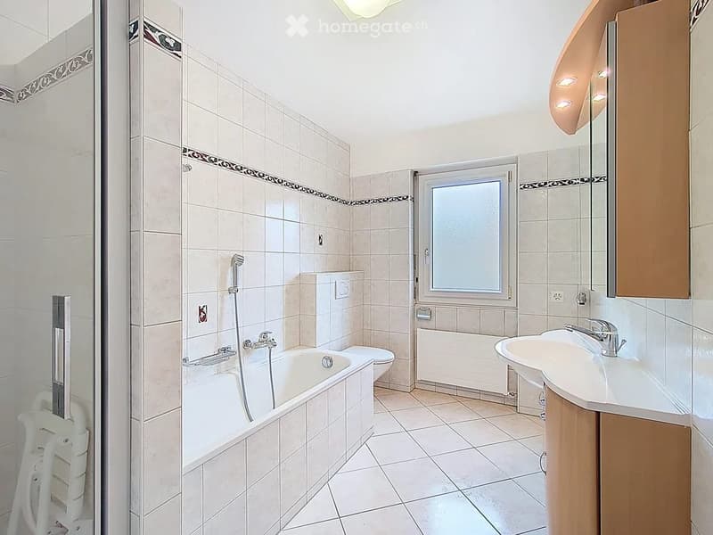 Très jolie et grand 4.5 pièces de 120 m² au 1er étage (5)