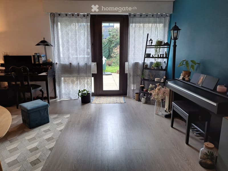 Chambre meublée pour femme (5)