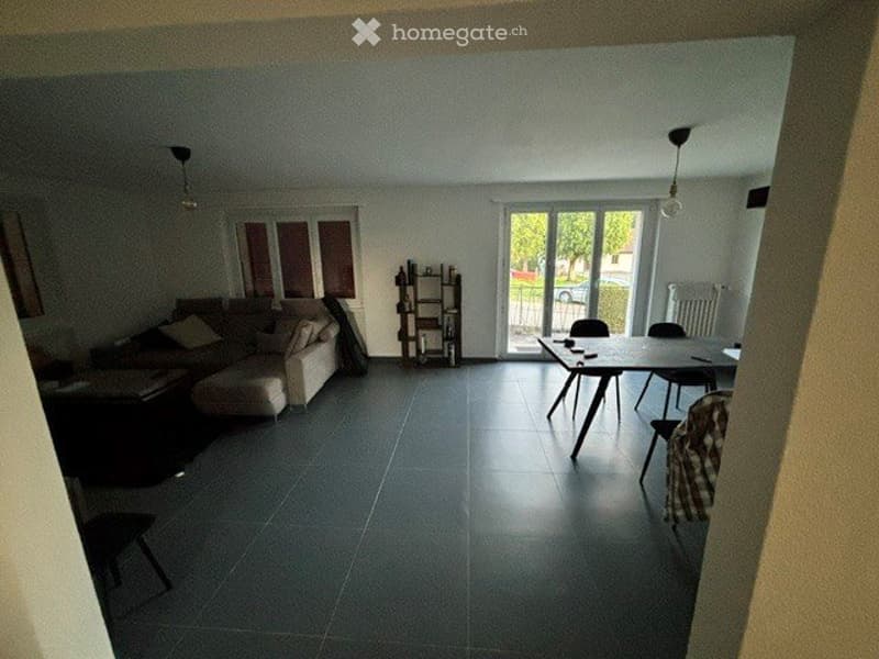 Bel appartement avec jardin 1'250.- c.c (3)