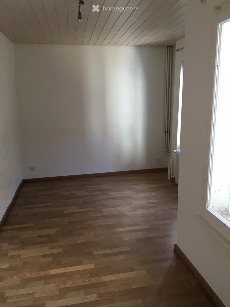 Murten, 2.5 Zimmerwohnung  / Morat, 2.5 pièces à louer (4)
