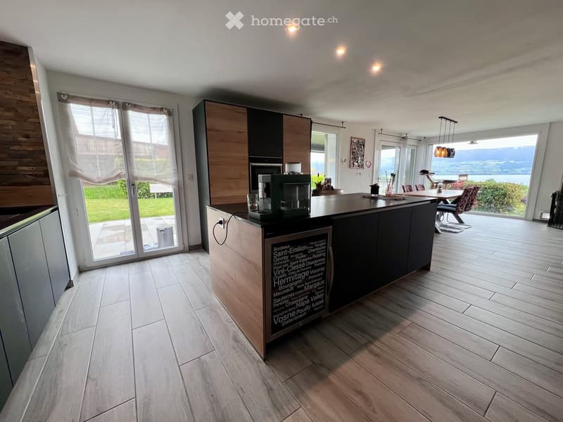 Maison individuelle vue sur lac de Neuchâtel (2)