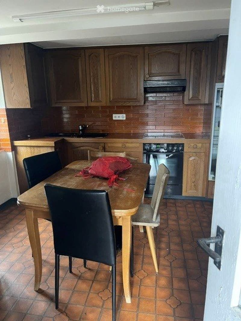Charmante 4-5 Zimmer-Wohnung im Zentrum von Visp auch als WG (2)
