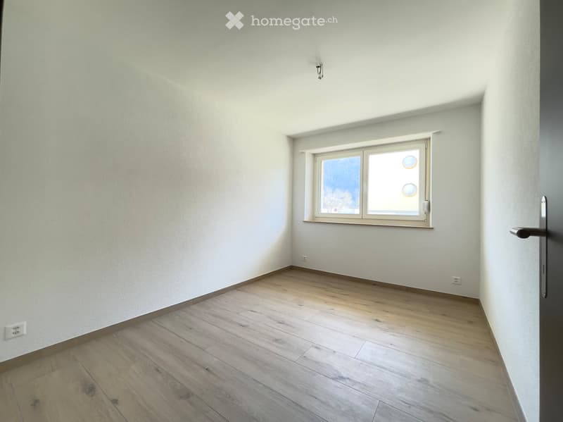 Moutier, Courtine 12 - Grand 3,5 pièces avec petite terrasse (6)