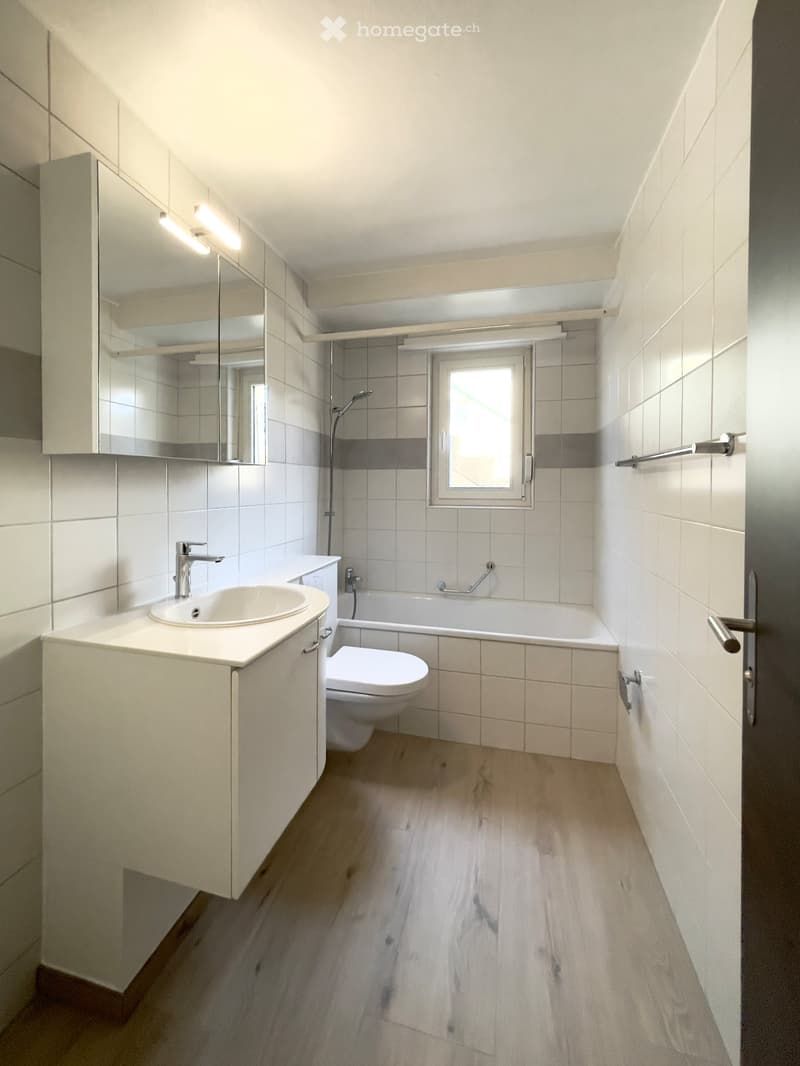 Moutier, Courtine 12 - Grand 3,5 pièces avec petite terrasse (2)