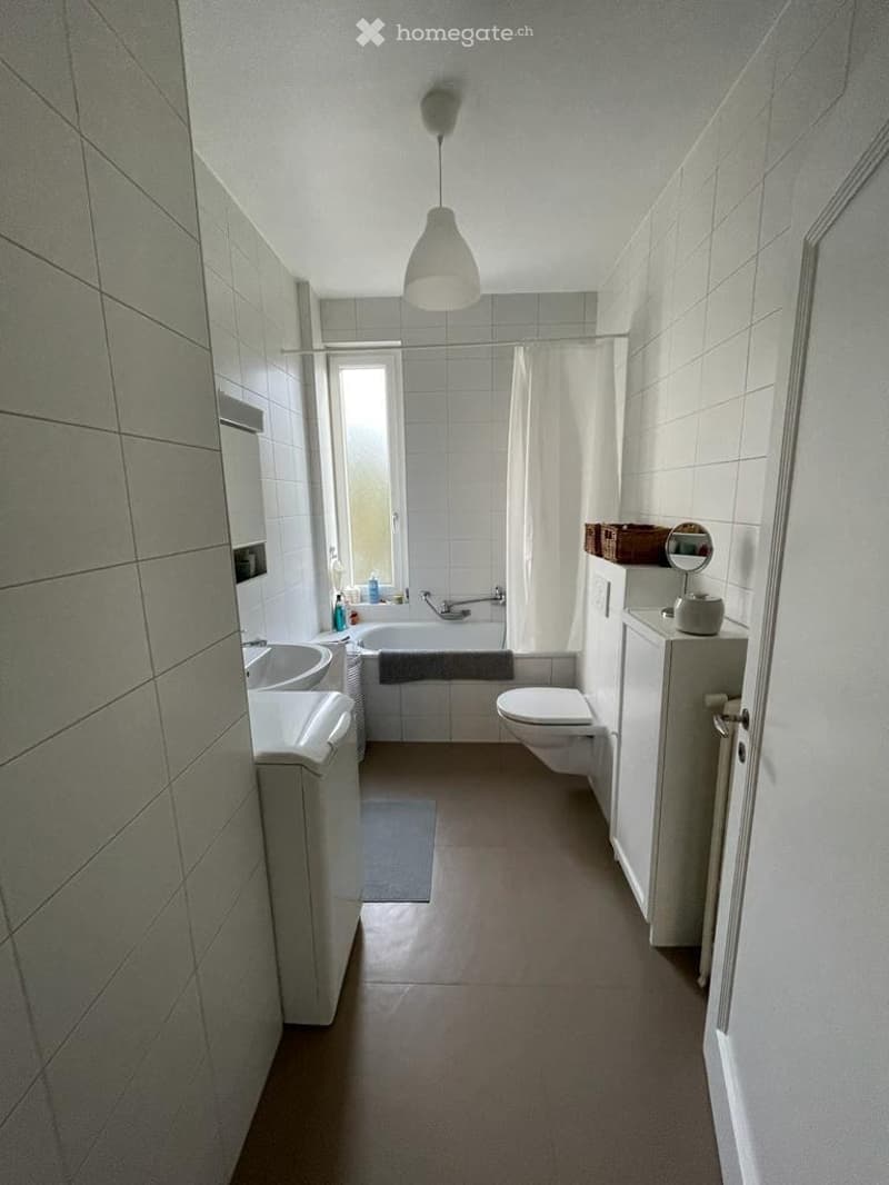 NYON 2 room apartment available as of 1st August - CHF 1796 (4)