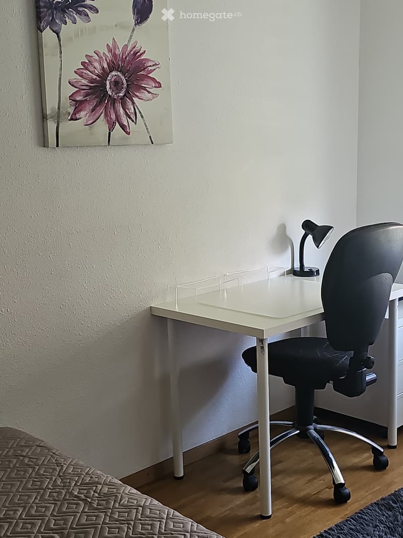 Belle chambre meublée (2)