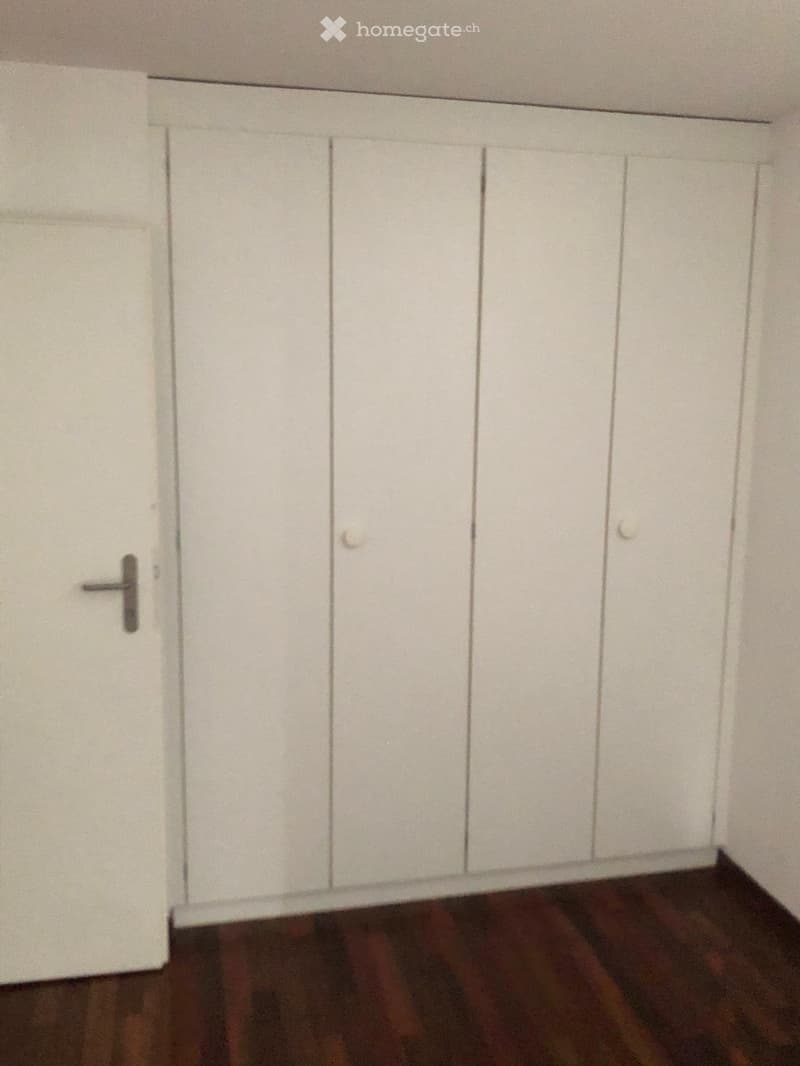Appartement moderne de 2,5 pièces situé en centre-ville (2)