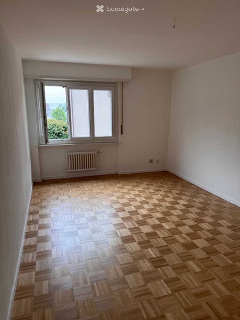 Spacieux appartement libre de suite (5)