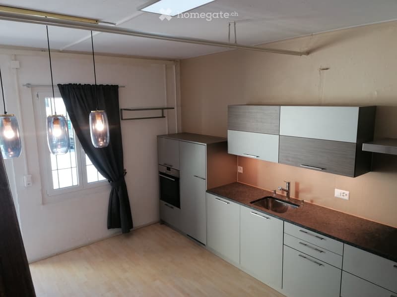 auf 1. Juni bezugsbereiter Hausteil/ Wohnung (2)