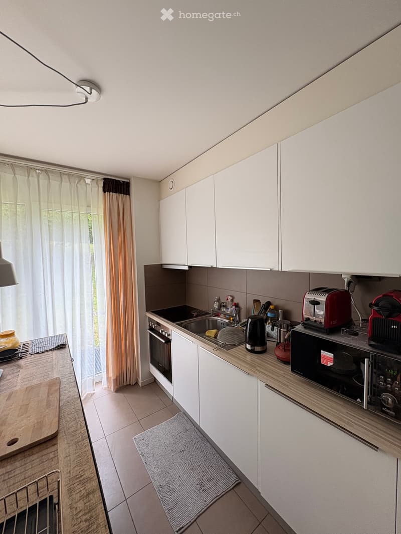 Appartement de 2,5 pièces situé au rez-de-chaussée (2)