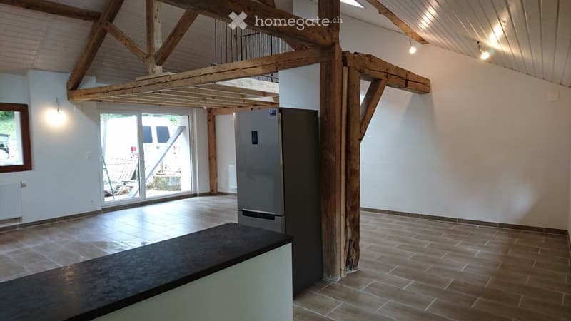App. 4.5 pièce, dans le charment village de Curtilles, (4)