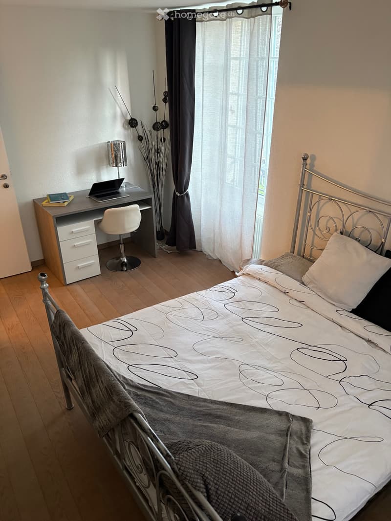 Chambre meublée en colocation (1)