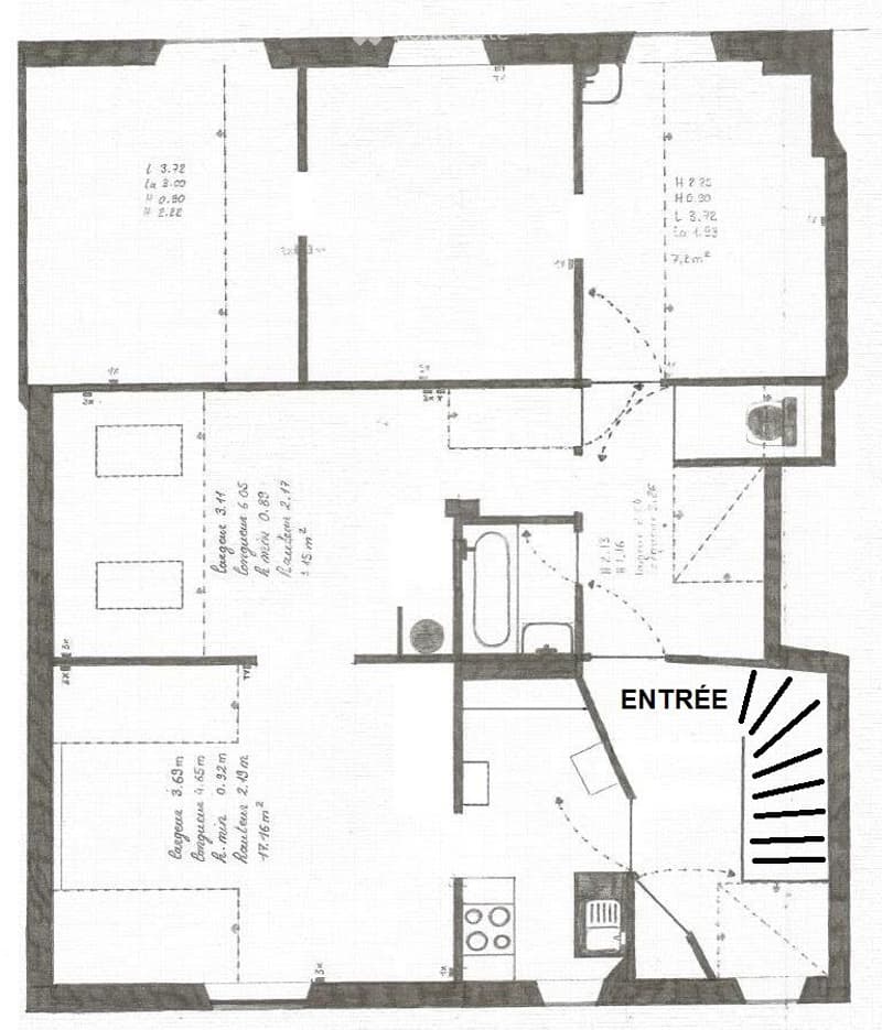 A louer Bel Appartement Mansardé 5,5 pièces. à St-Imier (5)