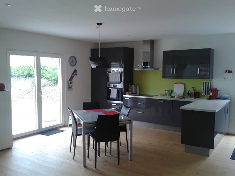 Location villa moderne - Lentigny (3)