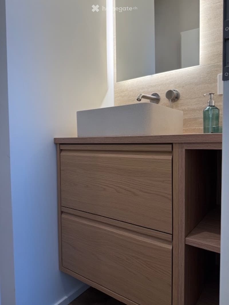 Magnifique appartement meublé en plein centre de Neuchâtel (4)
