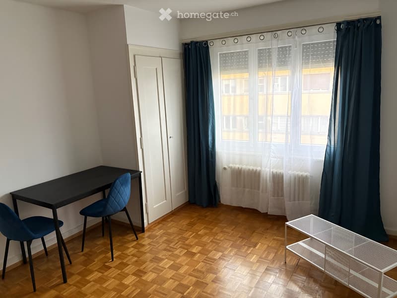 Chambre meublée 870 CHF charges comprises Lausanne 1004 (3)