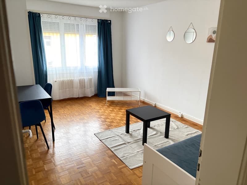 Chambre meublée 870 CHF charges comprises Lausanne 1004 (1)