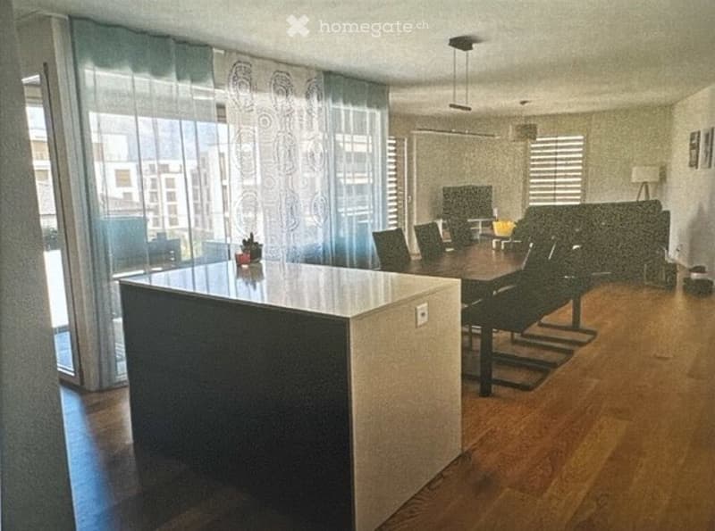 Bel appartement de 3.5 pièces dans le centre de Bulle ! (2)