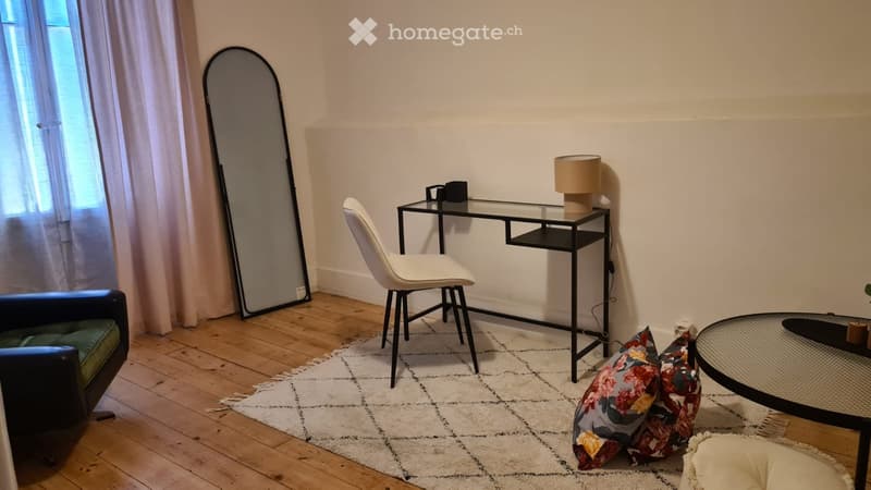 Gland Appartement meublé, 5 pièces et parking (3)