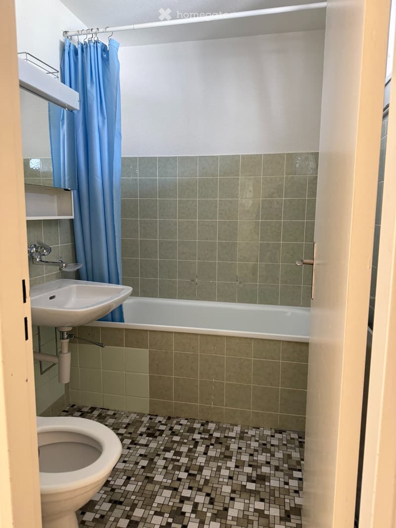 Schöne 2.5-Zimmer-Wohnung in Baden per sofort zu vermieten (3)