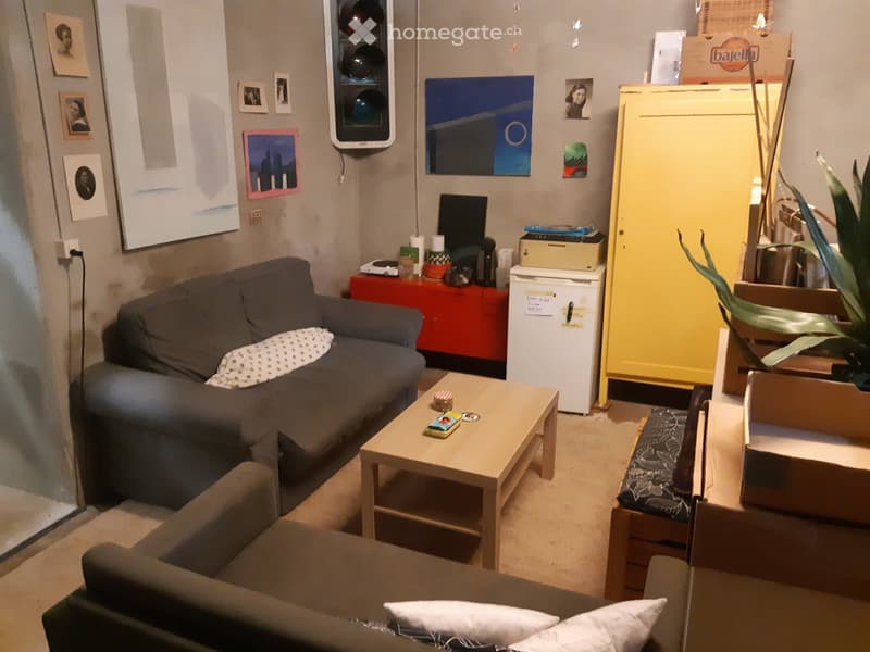 Place d'atelier dans grand espace partagé avec 4 personnes (4)