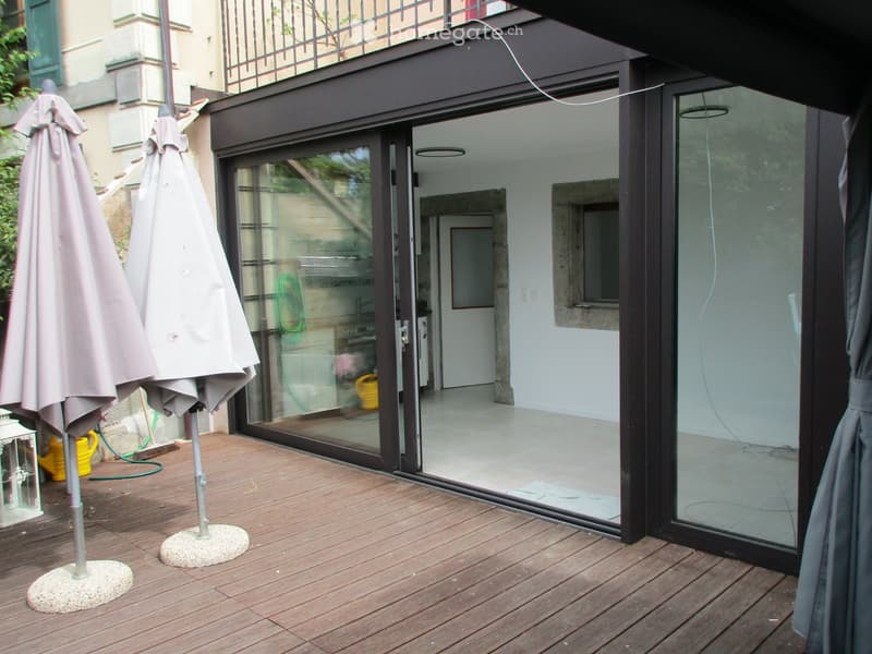 Epesses studio cuisine véranda terrasse (5)