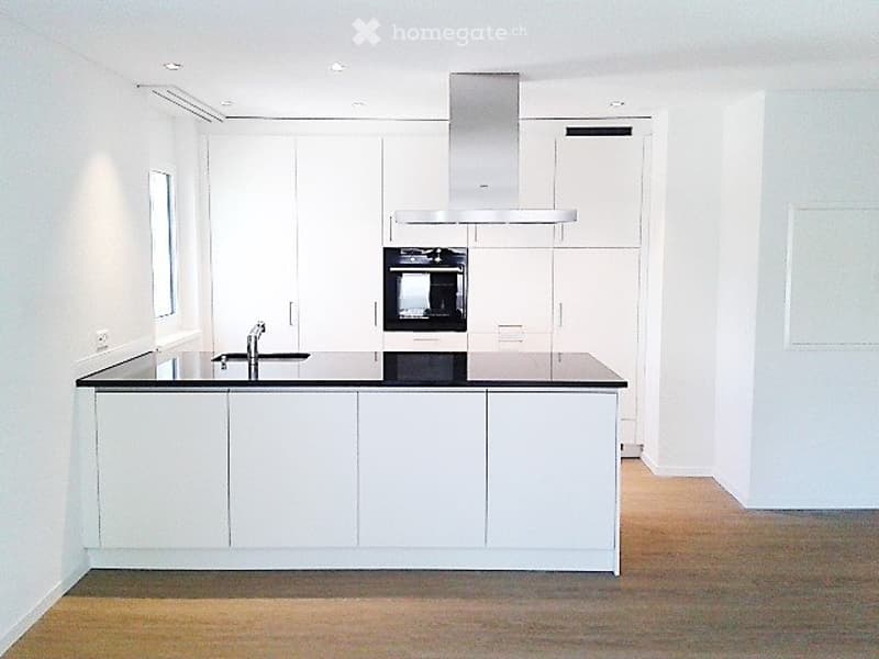 Moderne Wohnung in familienfreundlichem 6-Parteien-Haus (1)
