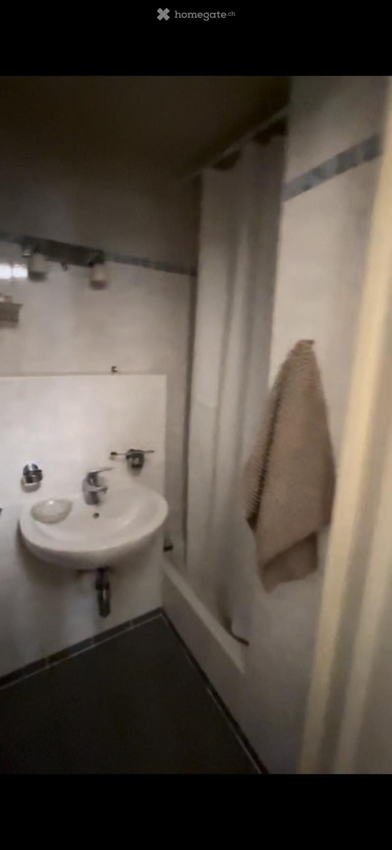 Appartement à Louer place du Bourg-De-Four (4)