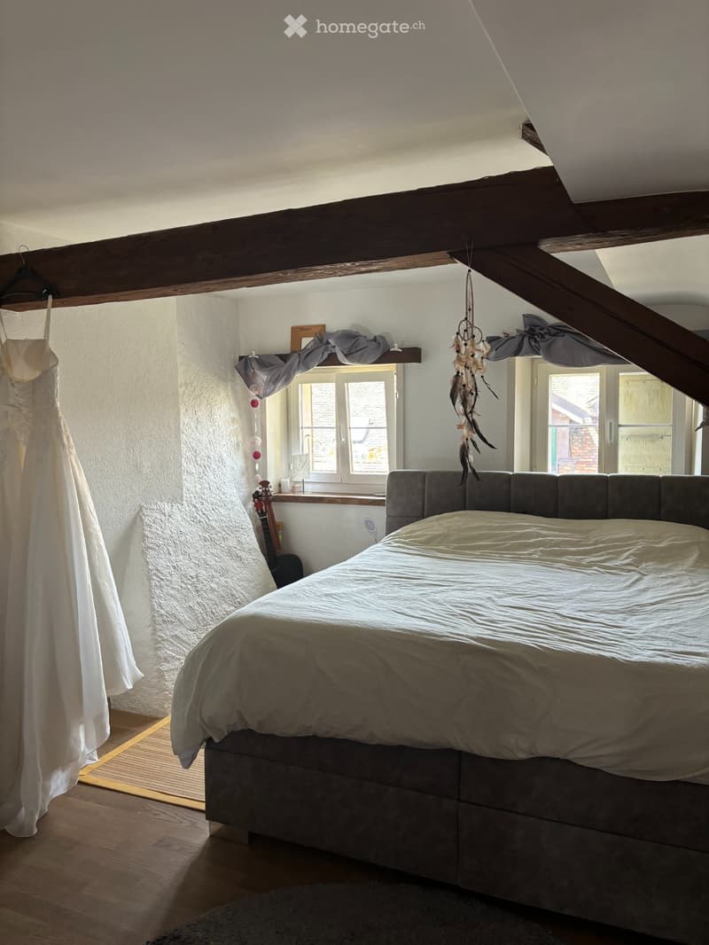 Charmant appartement mansardé de 5.5 pièces à Tolochenaz (5)