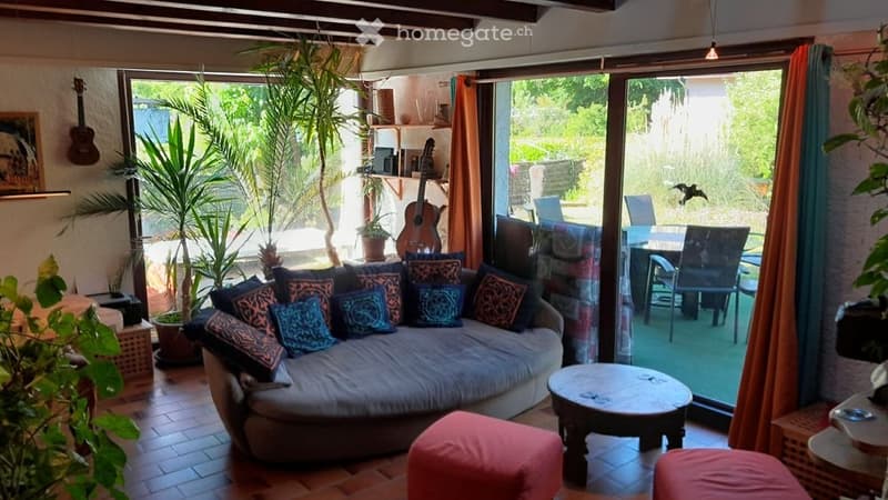 Jolie chambre à louer dans une villa. (5)