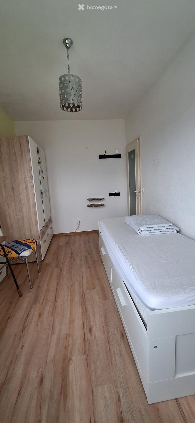 Chambre meublé à louer dans appart 5 pièces (2)