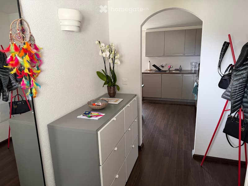 Grand 2,5 pces de 85m2 à louer au Mont-sur Lausanne (3)