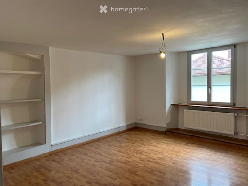 App. de 2,5 pièces, St-Ursanne. Rénové. 1ère occupation. (2)