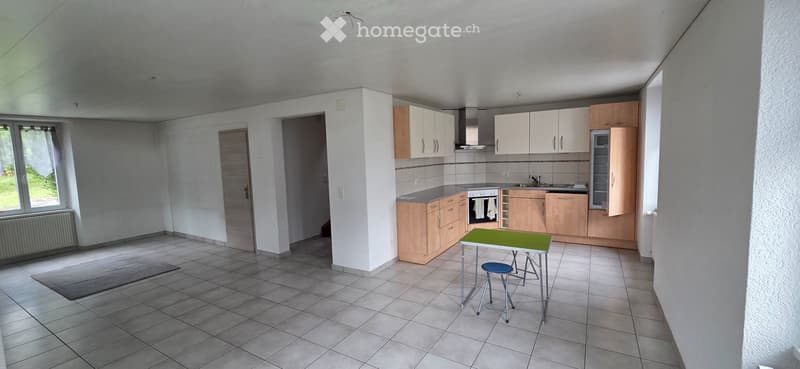 Maison individuelle dans un quartier calme de Courgenay (2)