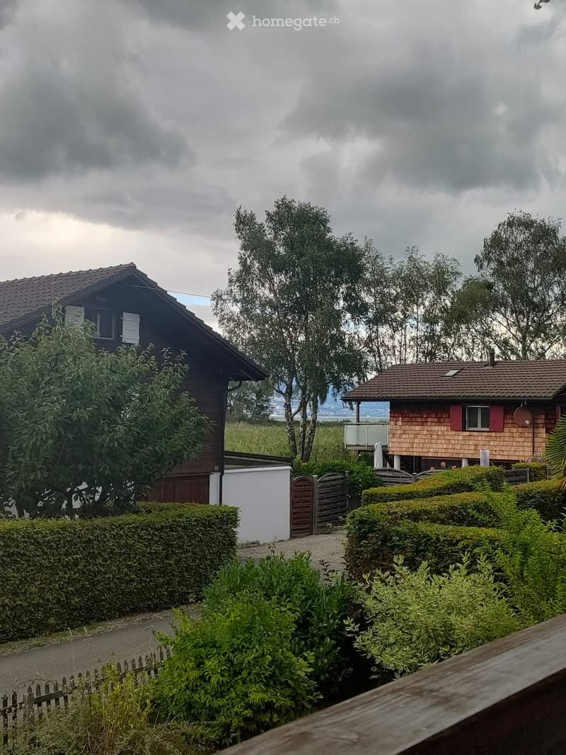 Seltene Gelegenheit in Cheyres Seehaus (3)
