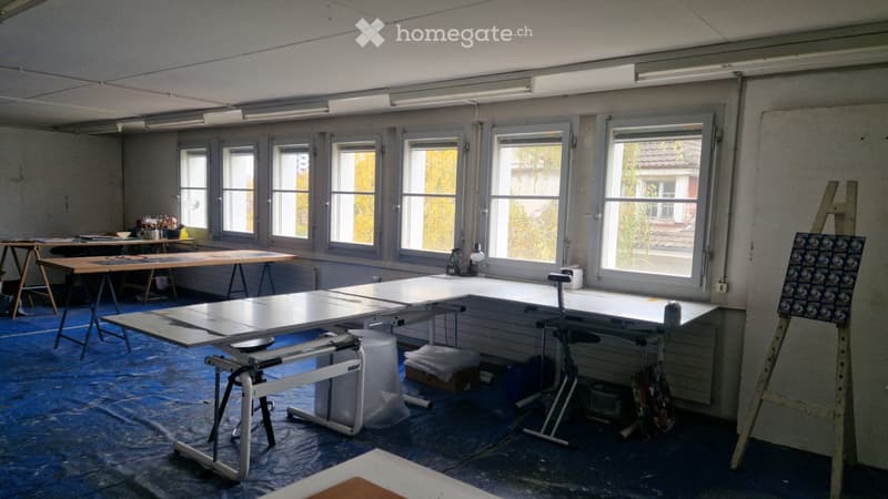 A louer dans atelier collectif de peinture 2 places de 12m2 (3)